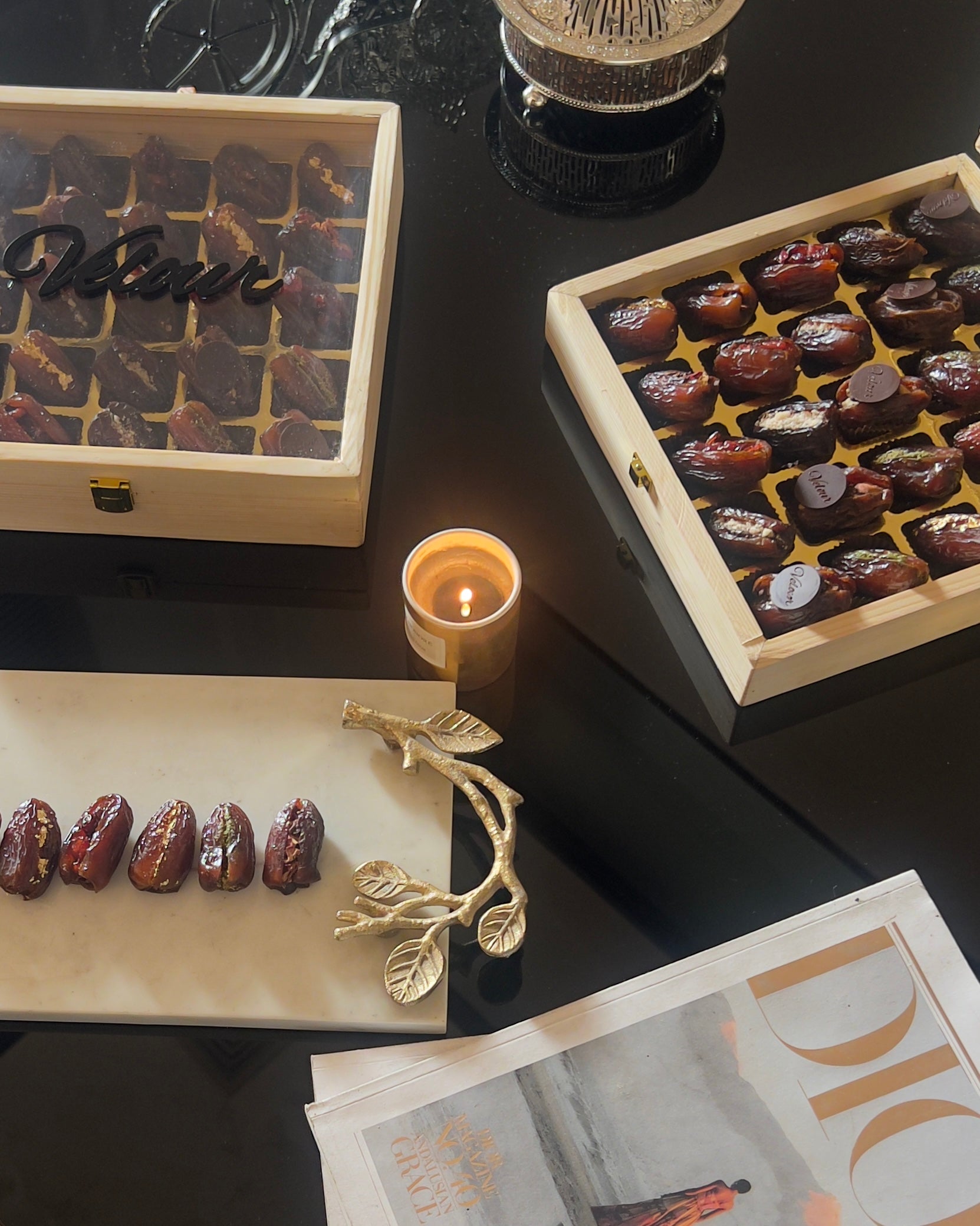 Ultra Premium Pinewood Medjool Dates Gift Box