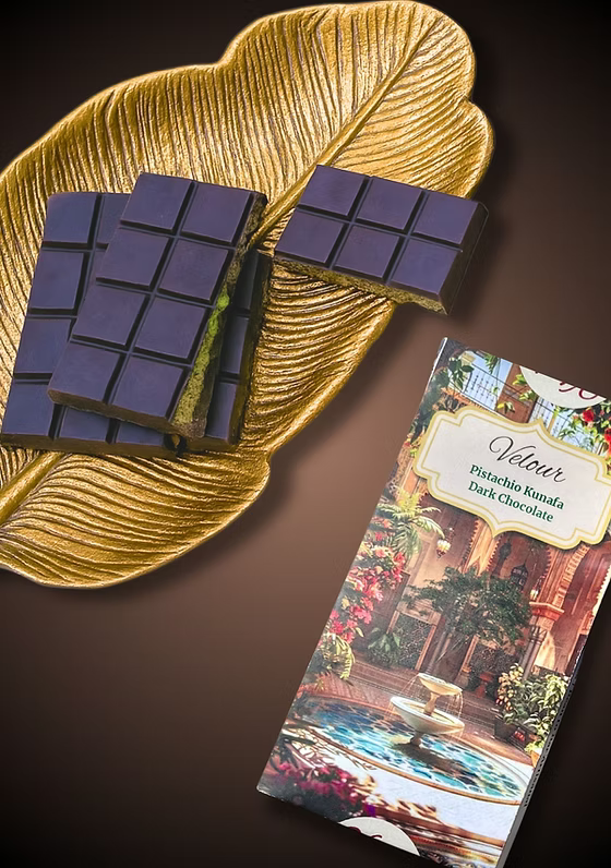 Pistachio Kunafa Chocolate Bar